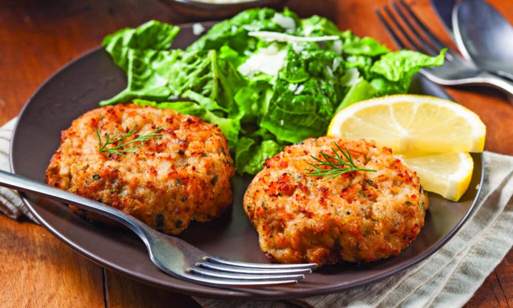 Product image for Backyard Grill Buy 1, Get 1 50% Off Lunch Special With Purchase Of 2 Drinks