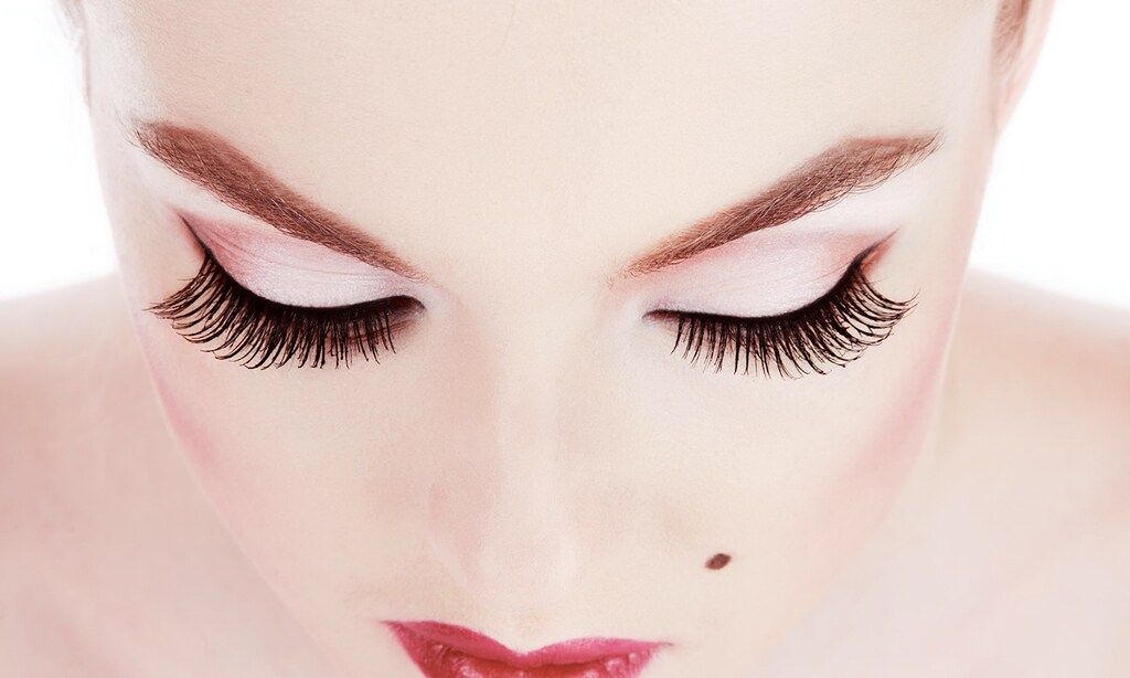 Product image for Looks Threading Center $5.99 Eyebrow Threading (reg. $10)