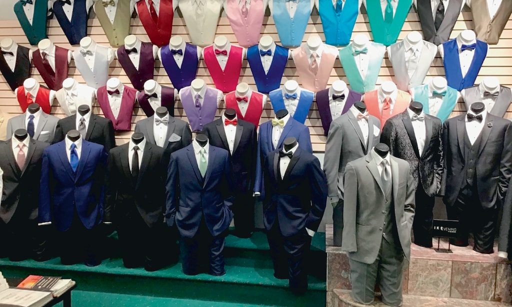 Product image for Bogeys  Tuxedo $40 OFF Prom Tuxedo Rental Package. 