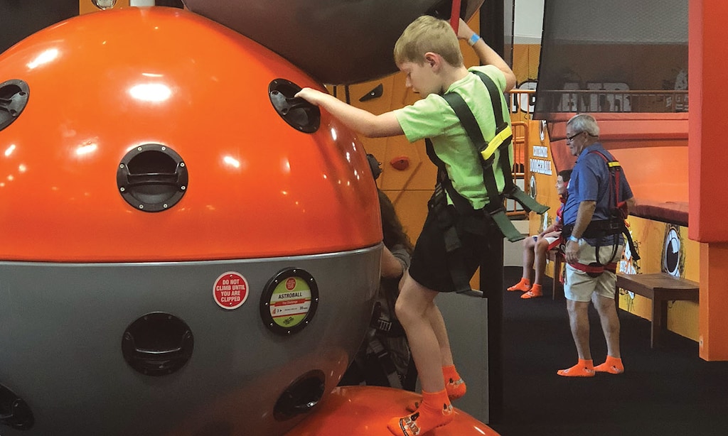 Product image for Big Air Trampoline Park $40 For 1-Hour Passes For 4 People, Large Pizza & Pitcher Of Soda (Reg. $80)