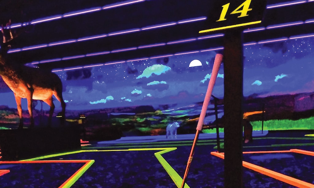 Product image for Great Lakes Glow Golf $21 For A Round Of Mini Golf & Unlimited Free Play Arcades For 4 People (Reg. $42)